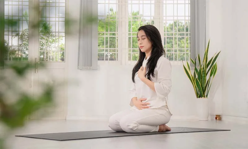 Tứ Diệu Đế – Con đường giác ngộ từ triết lý đến thực hành 25 Kiểm soát hơi thở (Pranayama)