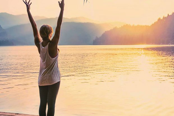 Tổng hợp những bài tập yoga giúp ngủ ngon hơn 8 Tư thế vươn người