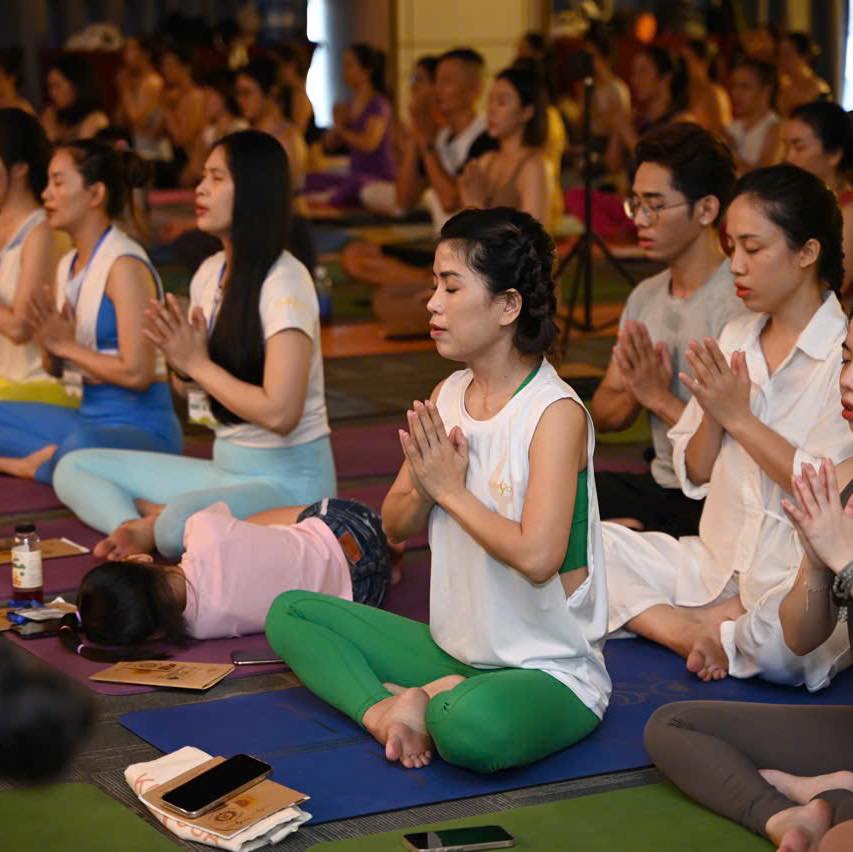 Mantra là gì? Tìm hiểu Mantra - Những giai điệu chữa lành 14 Ứng dụng trong thiền định