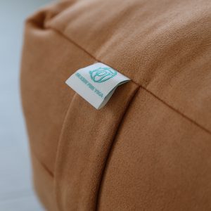 Gối-Yin-yoga---nâu