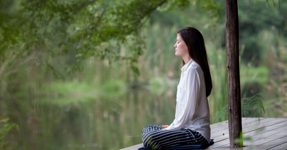 Sivananda Yoga – Lợi ích và những lưu ý khi luyện tập 26 Người muốn chữa lành hoặc đang tìm kiếm sự cân bằng