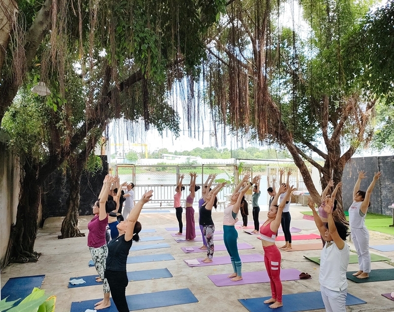 Yin Yoga: Hành trình tìm đến sự cân bằng Thân – Tâm Trí 26 Những ai nên tập Yin Yoga