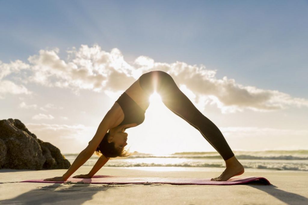 Hành trình làm mới ngày 14: 15 phút thức tỉnh - Cả ngày an yên 7 Chỉ 15 phút yoga mỗi ngày - Bạn sẽ nhận ra khác biệt?