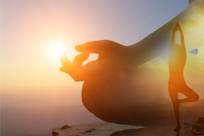 Hành trình làm mới ngày 10: Cơ thể bạn đang cần được lắng nghe 14 Thực hành yoga và thiền