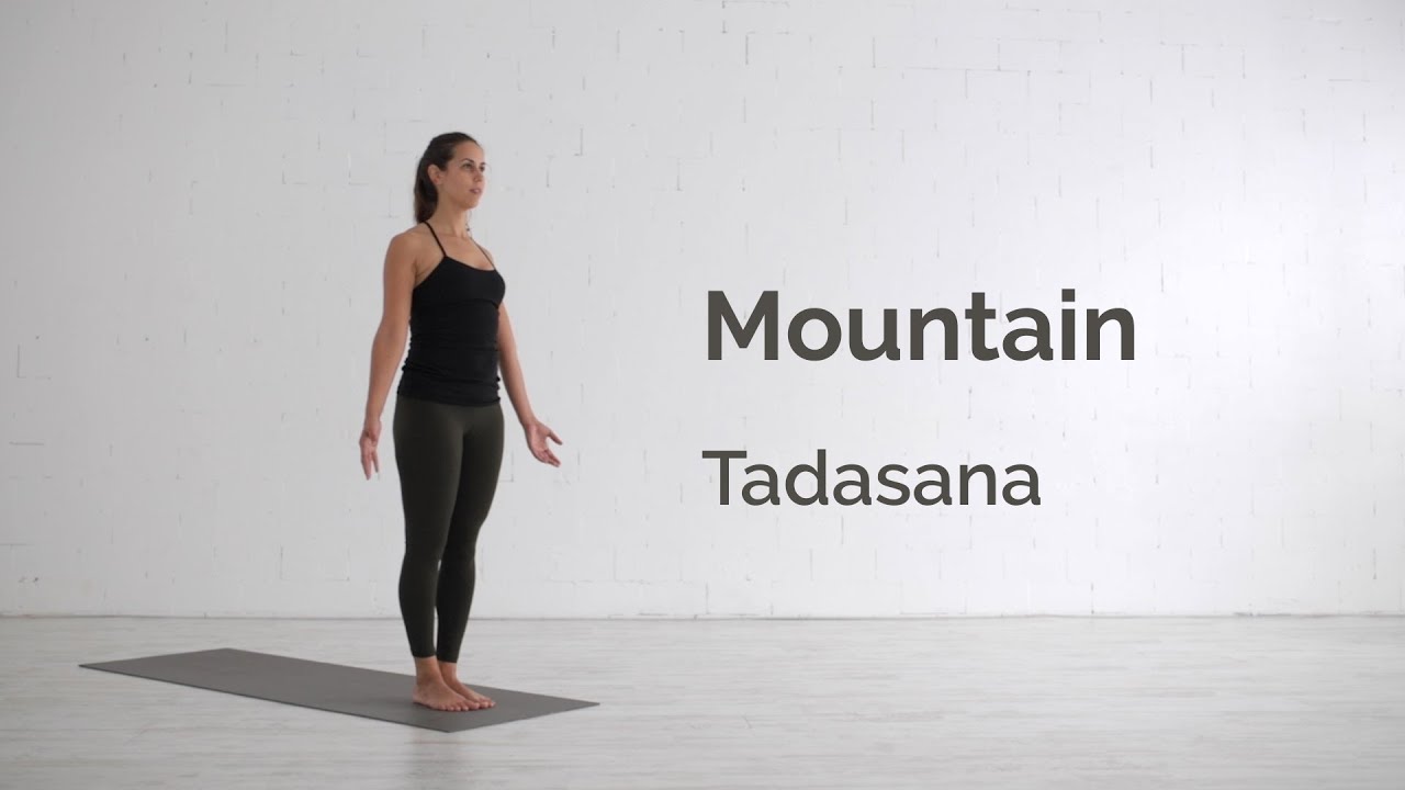 Tư thế Ngọn núi (Tadasana): Gốc rễ vững vàng cho mọi chuyển động 26 Tư thế Ngọn núi là gì