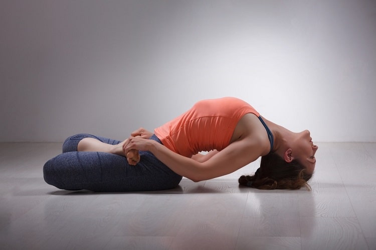 Tư thế con cá (Matsyasana): Mở rộng lồng ngực, khơi thông cảm xúc 24 Tư thế con cá (Matsyasana)