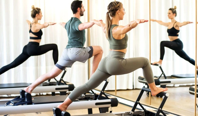 Yoga và Pilates: Từ bản chất, cơ hội đến thách thức nghề nghiệp 9 Pilates là gì