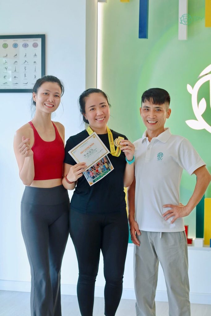 Kết thúc thử thách "CHÀO MẶT TRỜI" Mùa 3 28 Kết thúc thử thách Chào Mặt Trời Mùa 3