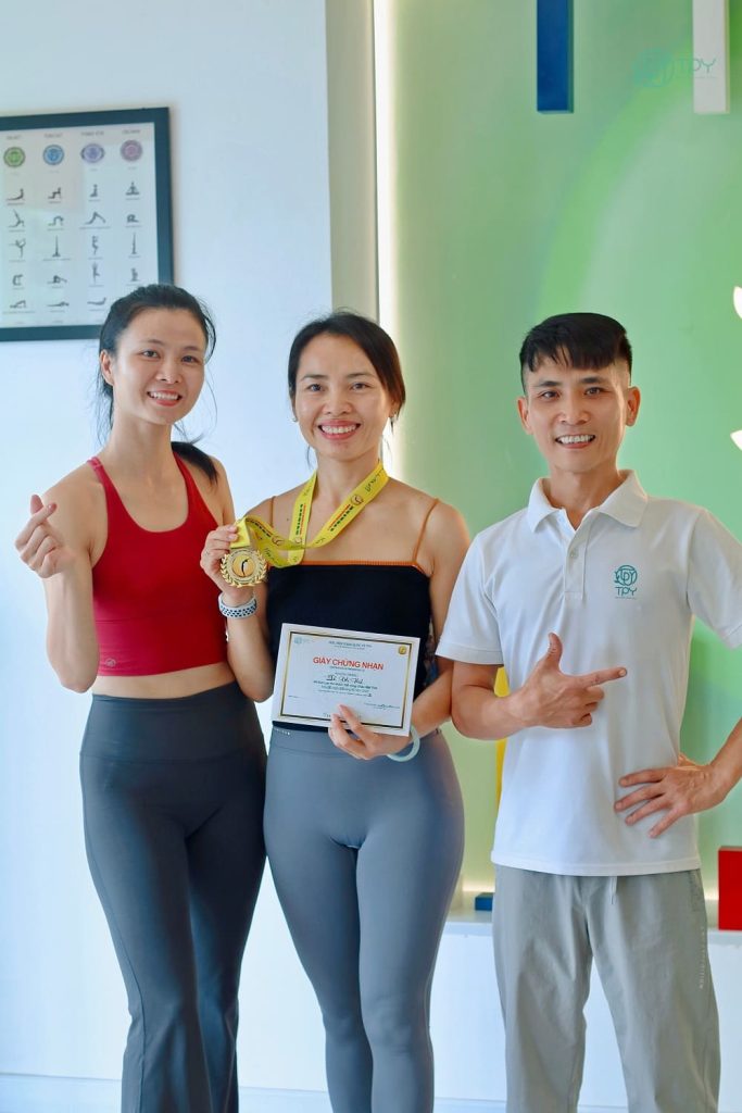 Kết thúc thử thách "CHÀO MẶT TRỜI" Mùa 3 28 Kết thúc thử thách Chào Mặt Trời Mùa 3