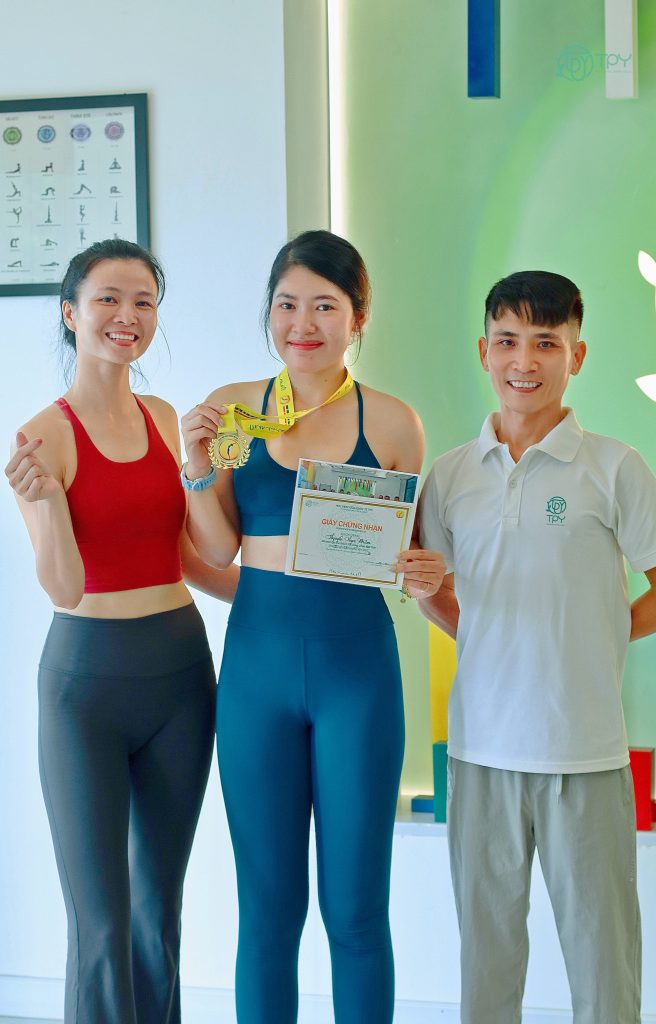 Kết thúc thử thách "CHÀO MẶT TRỜI" Mùa 3 28 Kết thúc thử thách Chào Mặt Trời Mùa 3