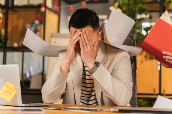 gần Tết, stress công việc càng nặng