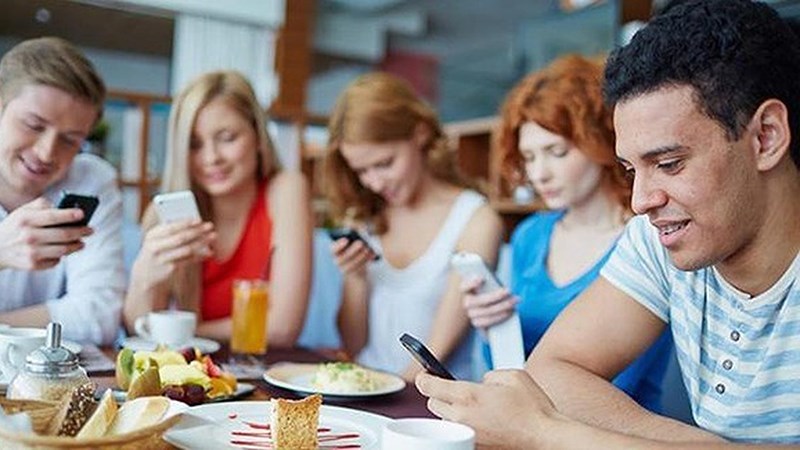 Điều gì khiến con người ngày càng mất đi sự tỉnh thức