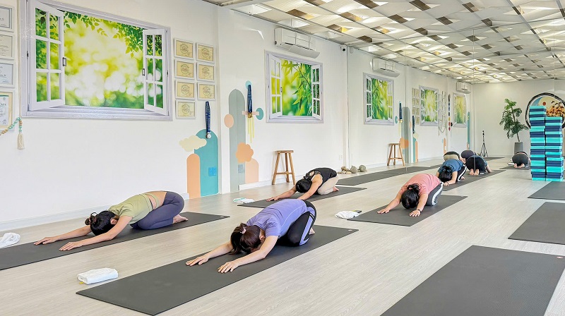 Yoga cân bằng nội tiết | Hành trình trở về tự nhiên & bền vững 3 Vì sao yoga cân bằng nội tiết hiệu quả?