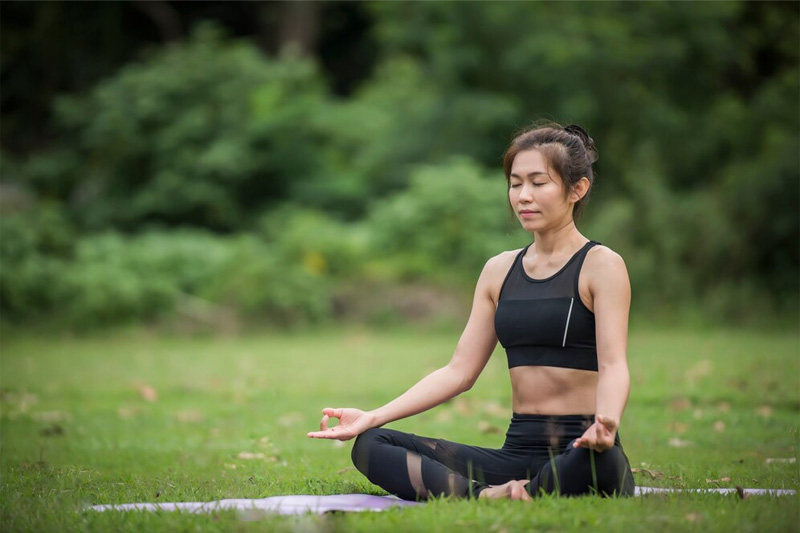 Cách mà yoga giúp kiểm soát cảm xúc hiệu quả