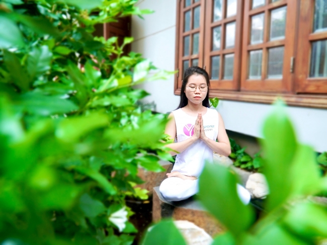 Học yoga chuyên sâu để hiểu rõ chính mình