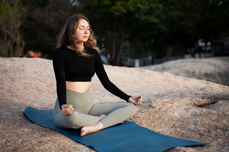 Yoga và khả năng kiểm soát cảm xúc