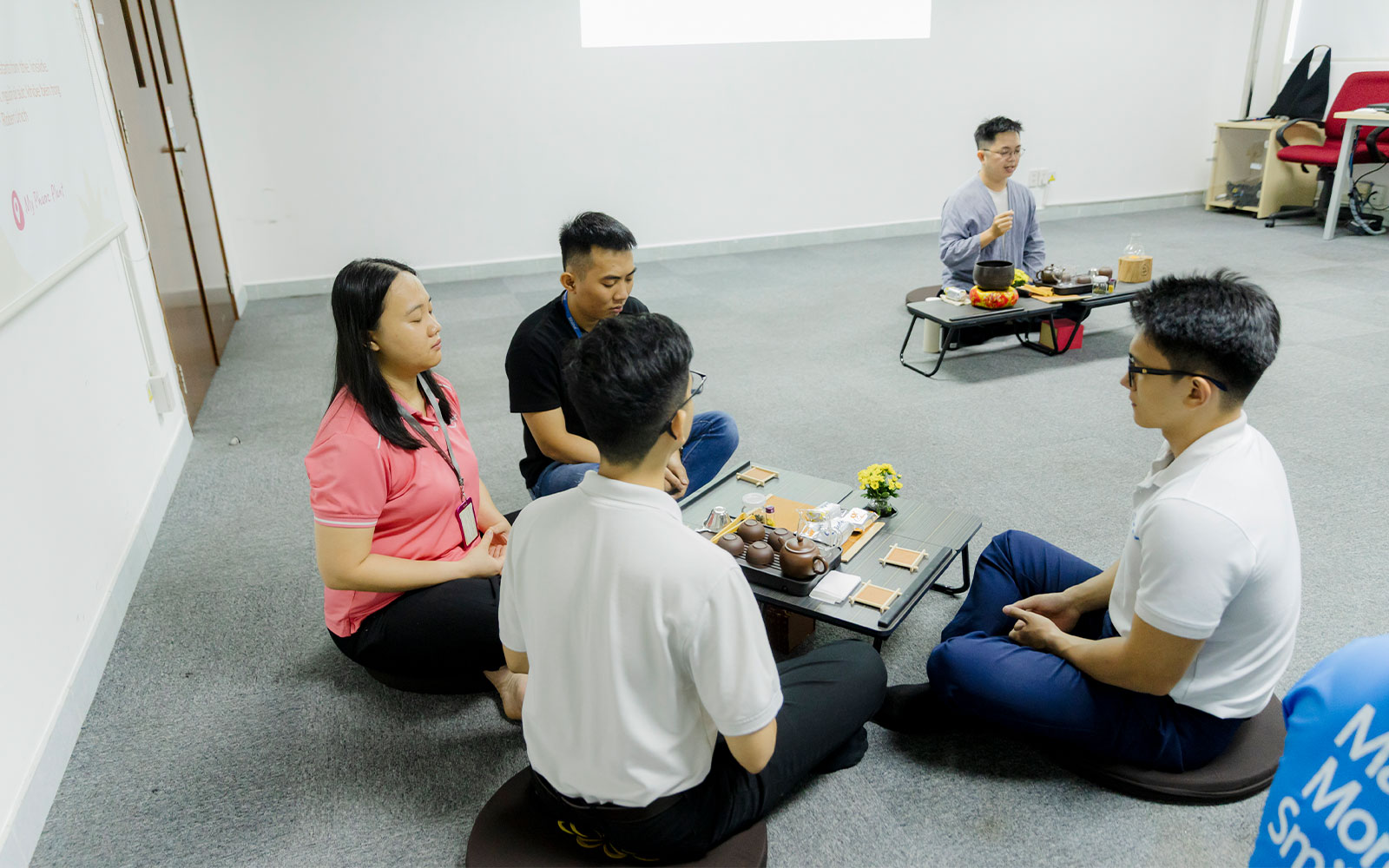 Workshop Thiền Trà cho doanh nghiệp 27 Thiền trà tại Congate | Phút nhiệm màu hiện tại